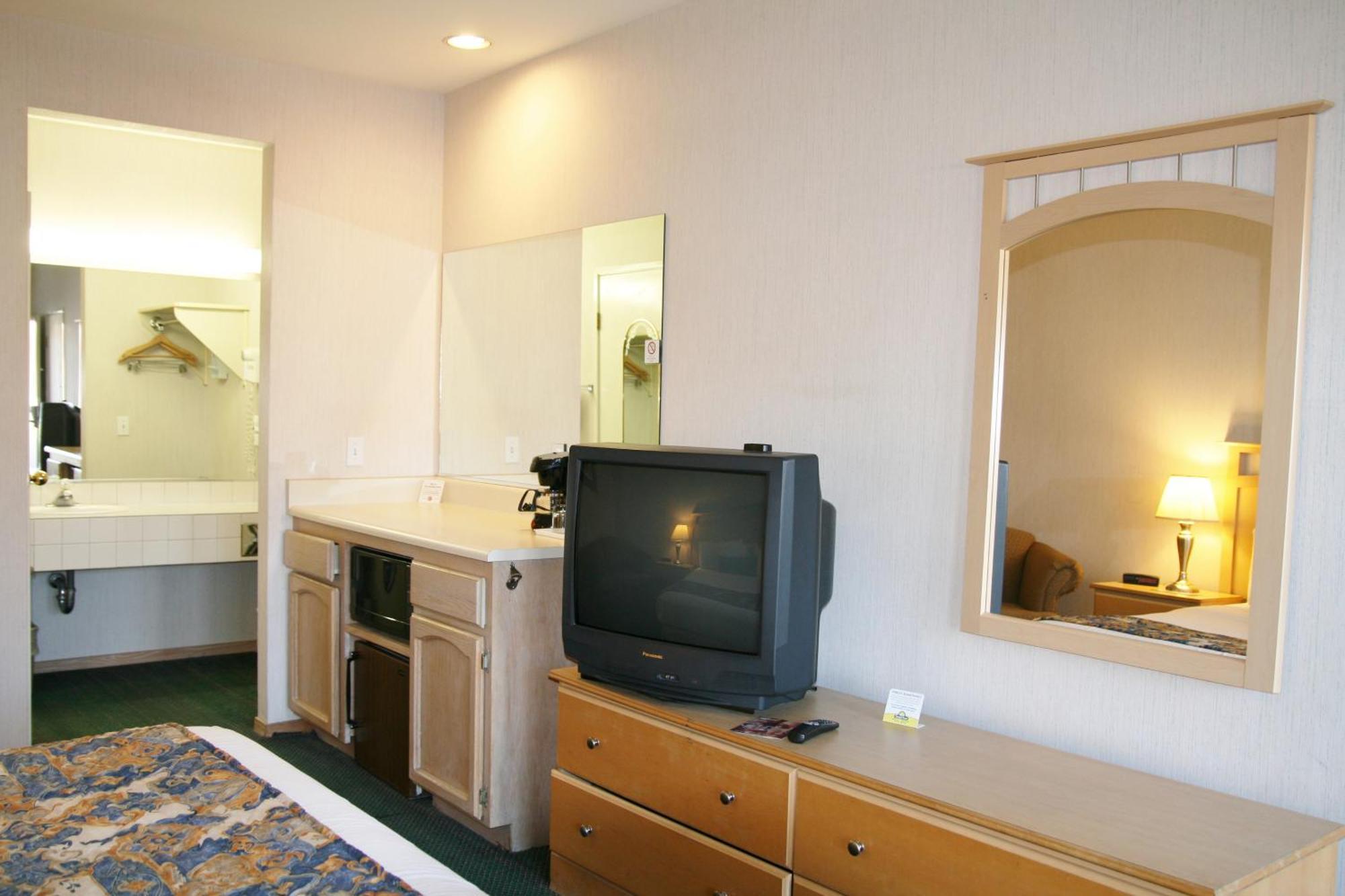 Days Inn By Wyndham Rocklin/Sacramento Екстер'єр фото